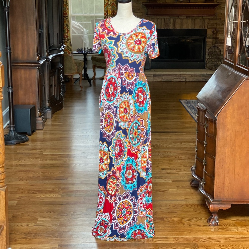 🔥NWT Maxi Dress